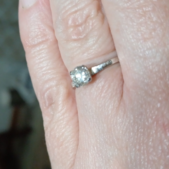 $4000 GIA Natural Diamond Ring  0.7 carat VS1 14K Gold GIA CERTIFICATE US 7 7.3 - Picture 3 of 16